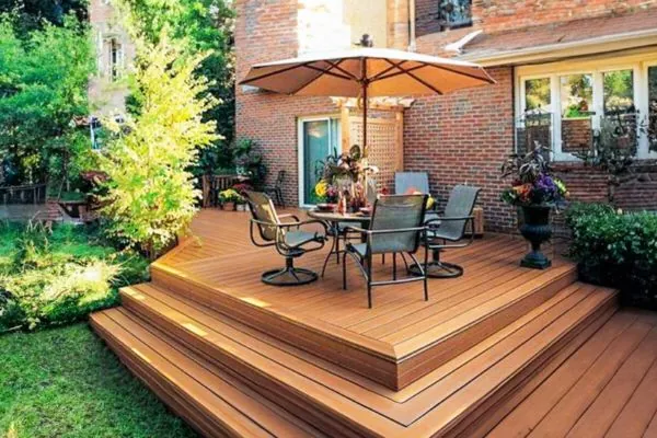 Picture-Framed Deck Outdoor Design