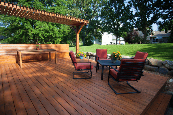 No Railing Deck Designs That Maximize Your Outdoor Space